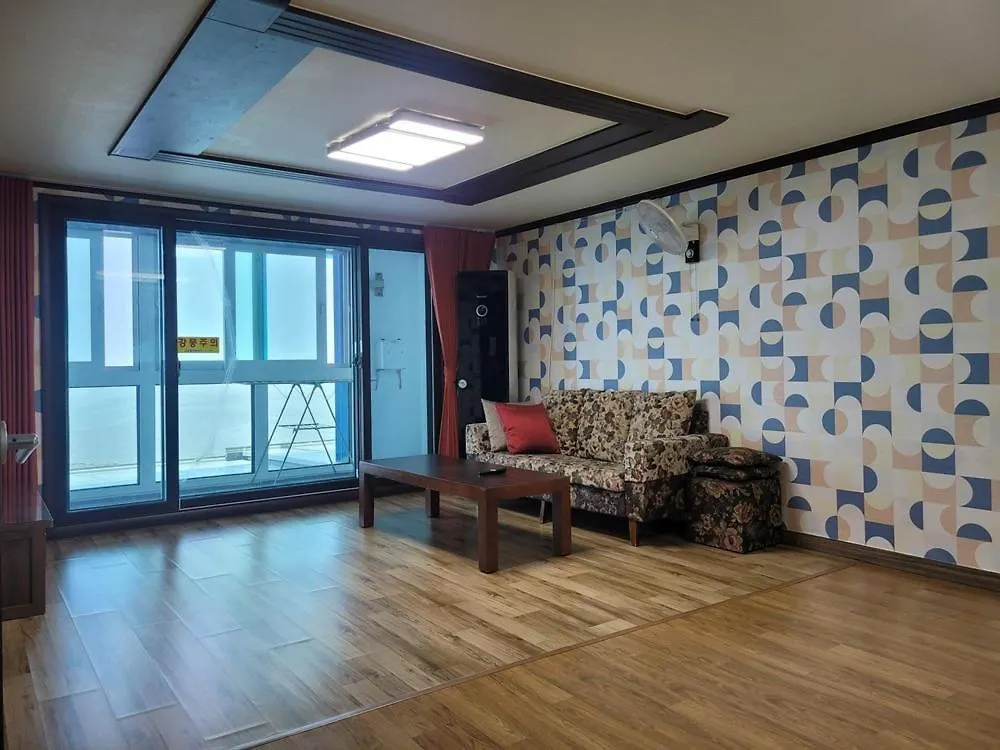 Good Morning Pension At Seonjaedo Beach Incheon Guest house