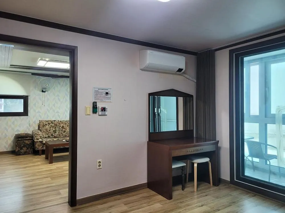 Good Morning Pension At Seonjaedo Beach Incheon Guest house