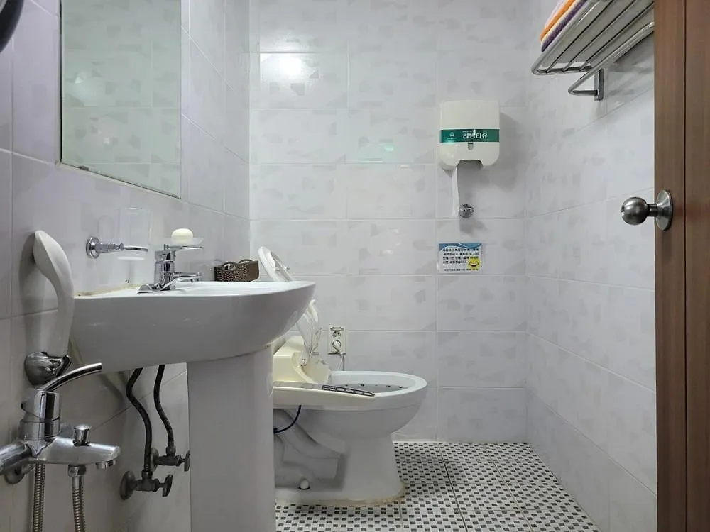 *** Guest house Good Morning Pension At Seonjaedo Beach Incheon South Korea