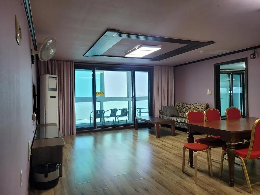 Good Morning Pension At Seonjaedo Beach Incheon