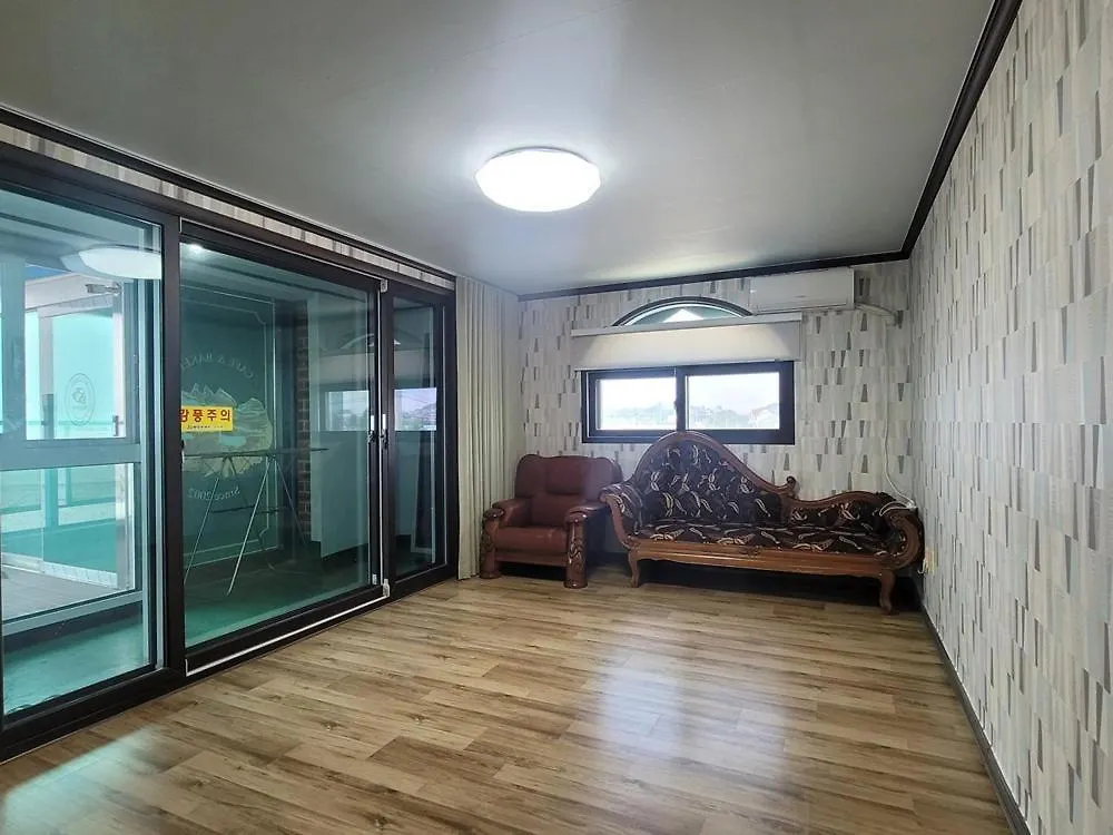 Good Morning Pension At Seonjaedo Beach Incheon 3*,  South Korea