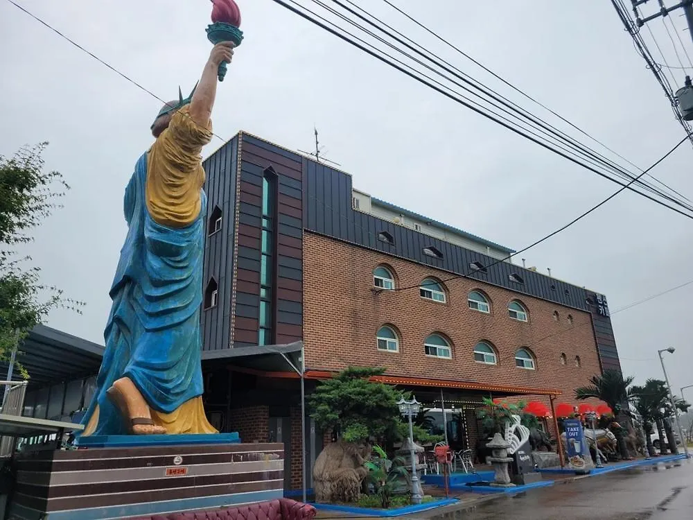 Good morning pension at Seonjaedo Beach Incheon